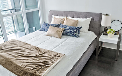 Yorkville_bedroom_400x250